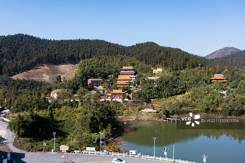 航拍湖南岳阳汨罗神鼎山风光图片素材