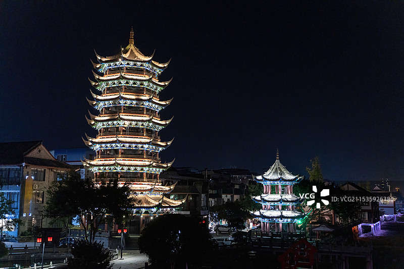 四川德阳罗江区文峰双塔夜景及凯江图片素材