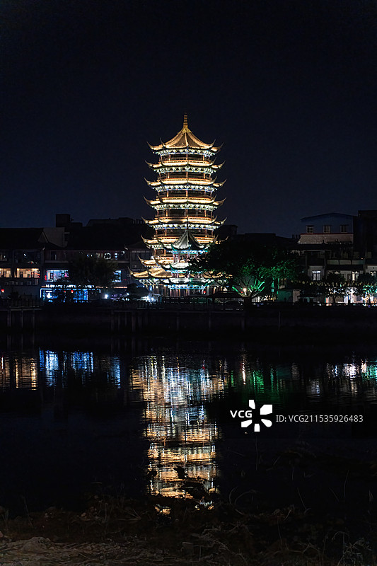 四川德阳罗江区文峰双塔夜景及凯江图片素材