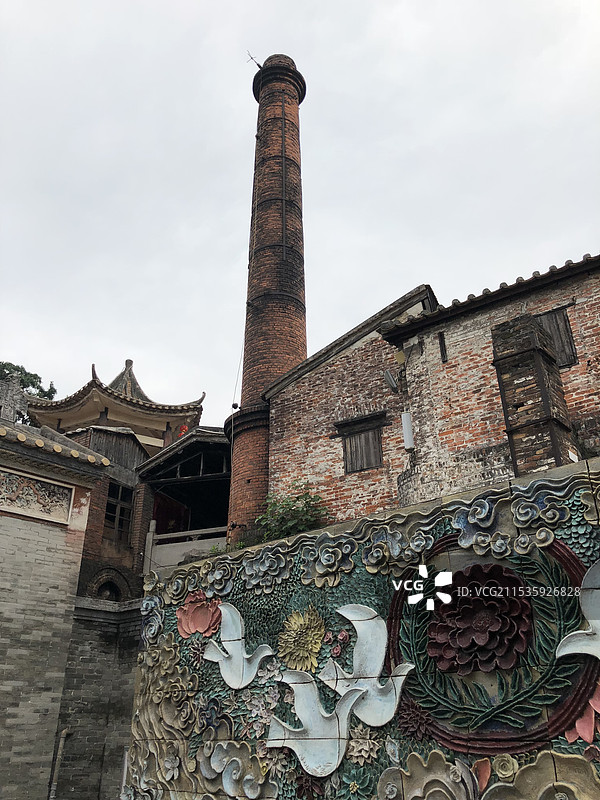 佛山南风古灶古建筑壁画和烟囱图片素材