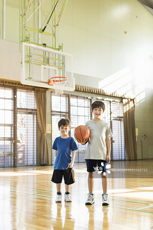 儿童篮球图片素材