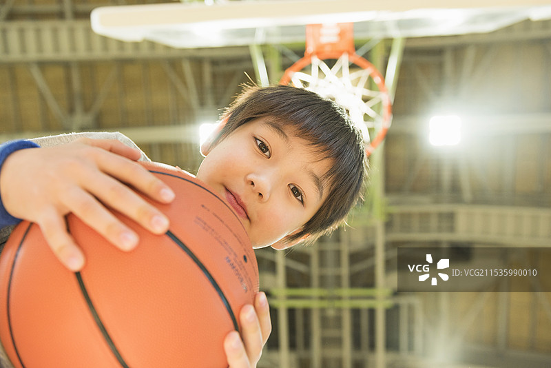 儿童篮球图片素材