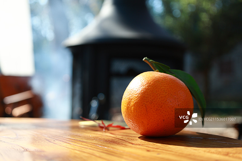 秋日围炉煮茶 橘子特写图片素材