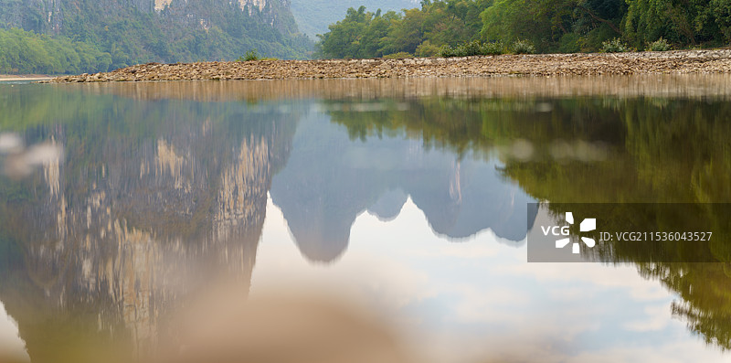 阳朔周边和漓江12月初冬的山水景色图片素材