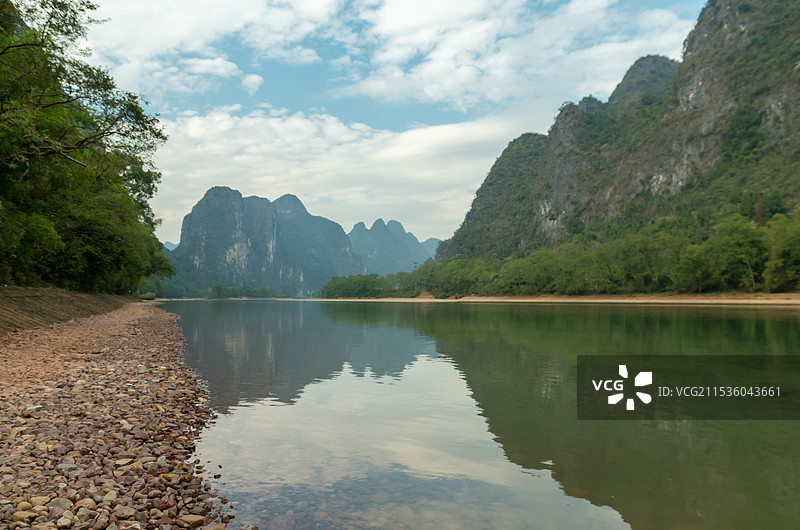 阳朔周边和漓江12月初冬的山水景色图片素材