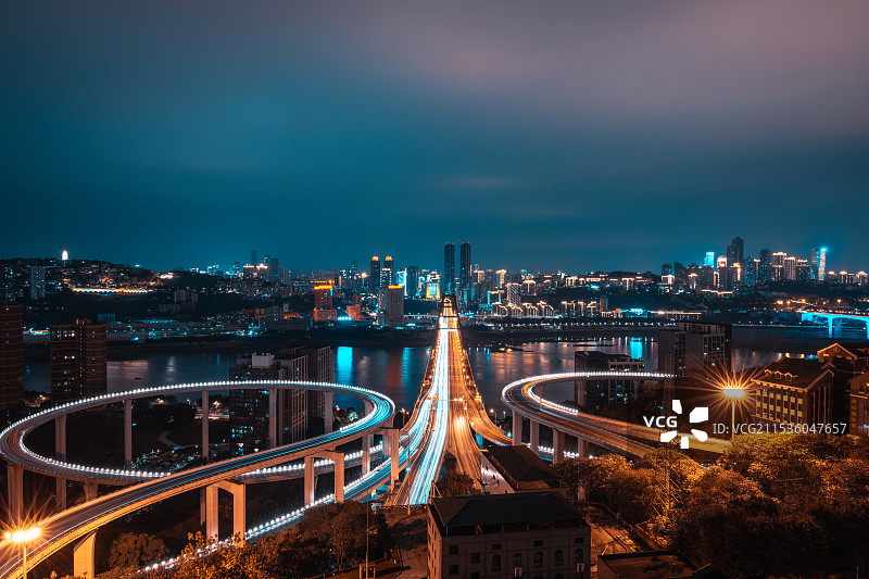 铜元局城市之光与菜园坝大桥图片素材