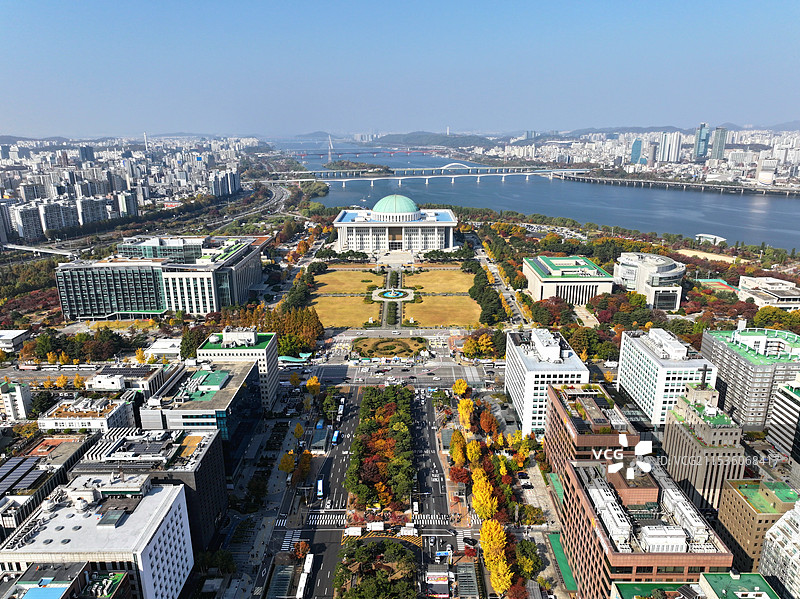 韩国汝矣岛 游行开始前的国会大楼图片素材