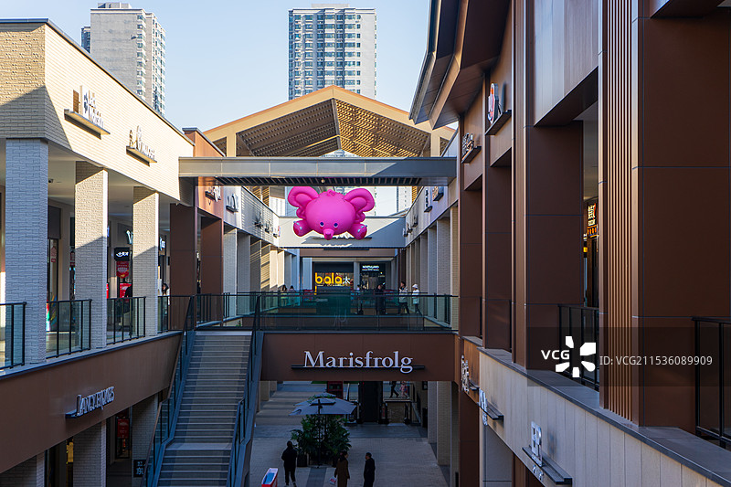 太原天美杉杉奥特莱斯广场图片素材