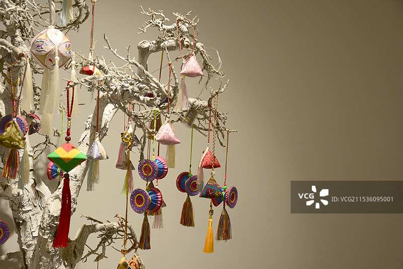 春节广西绣球悬挂装饰图片素材