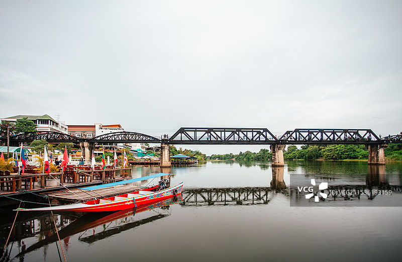 泰国北碧府桂河大桥风光图片素材