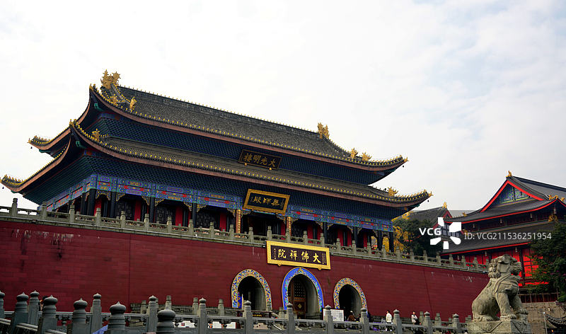 亚洲最大的十方丛林之一的四川峨眉山大佛禅院初冬风貌图片素材