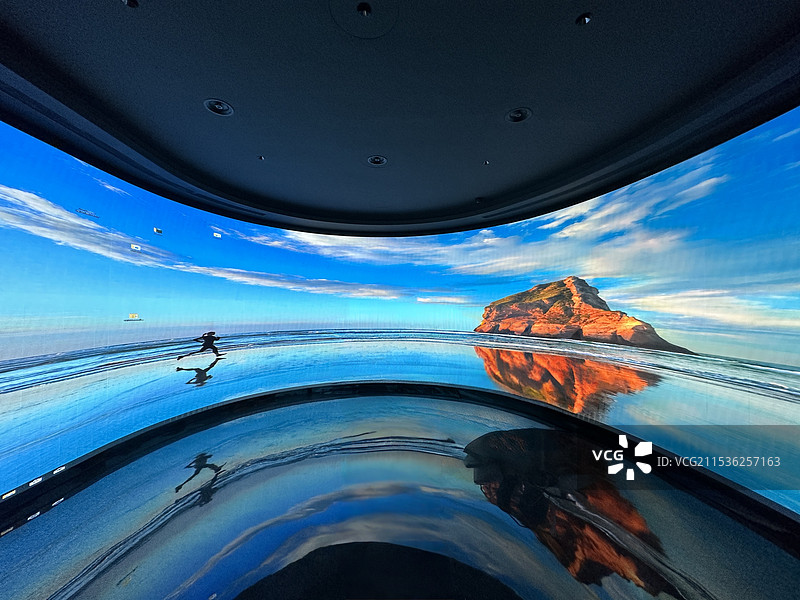 室内曲面LED显示屏图片素材