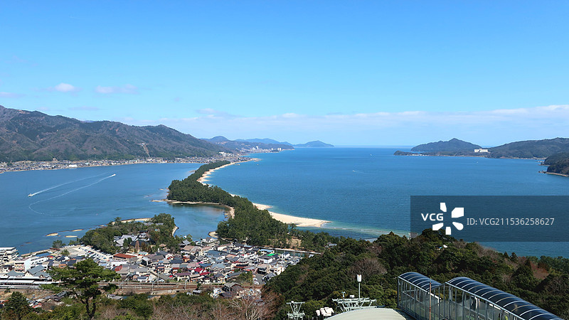 日本京都府宫津市，从天桥立ビューランド游乐场眺望天桥立图片素材