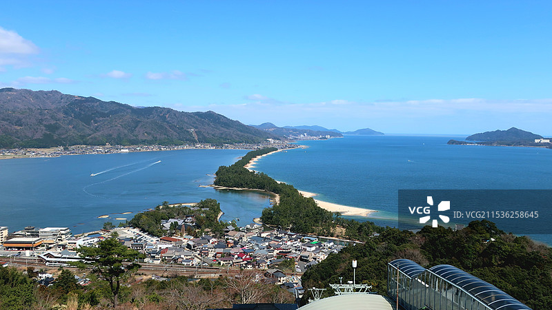 日本京都府宫津市，从天桥立ビューランド游乐场眺望天桥立图片素材