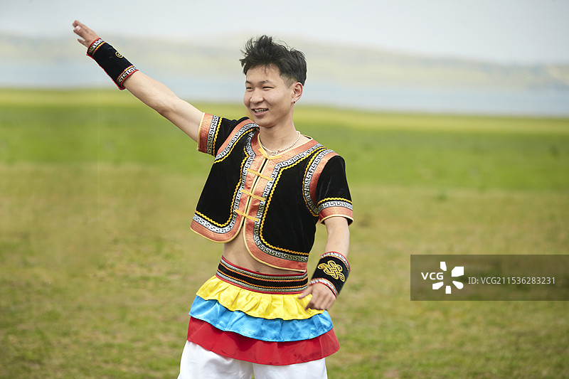 草原那达慕大会上的蒙古摔跤手图片素材