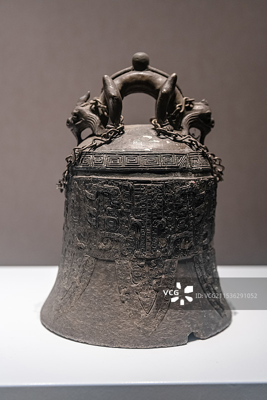 安徽徽州历史博物馆，清，蒲牢环钮铜钟图片素材