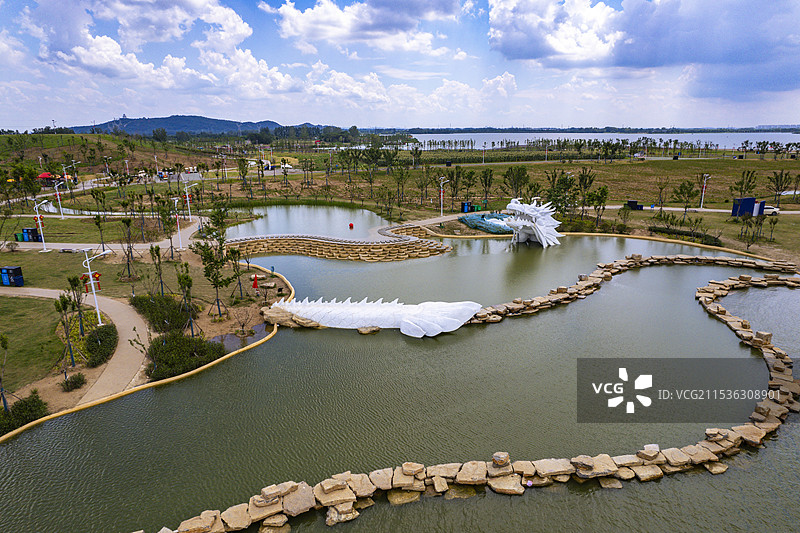 安徽蚌埠龙子湖龙鳞叠水夏天风景航拍图片素材