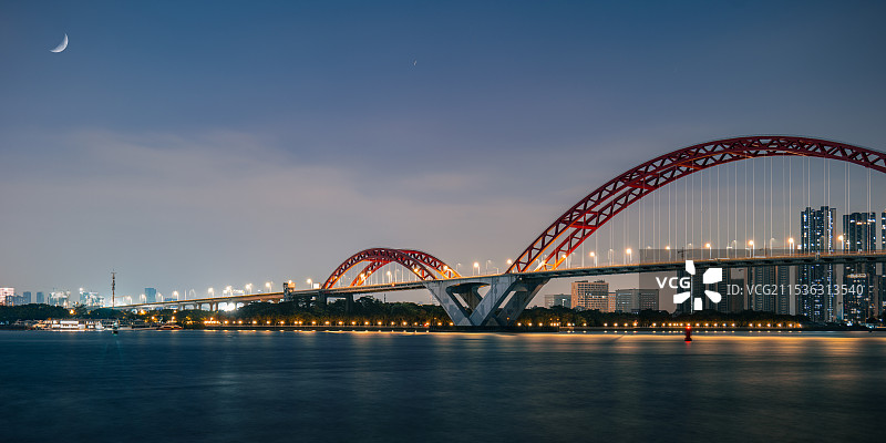 新光大桥夜景图片素材