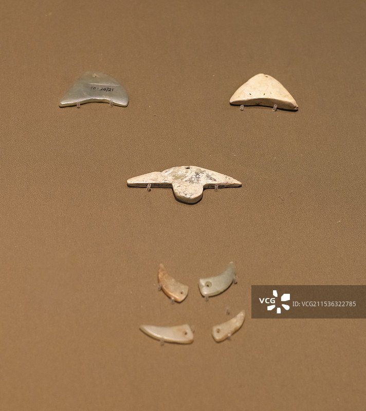 坠饰 新石器 海安市青墩、苏州草鞋山、苏州张陵山遗址 南京博物院图片素材