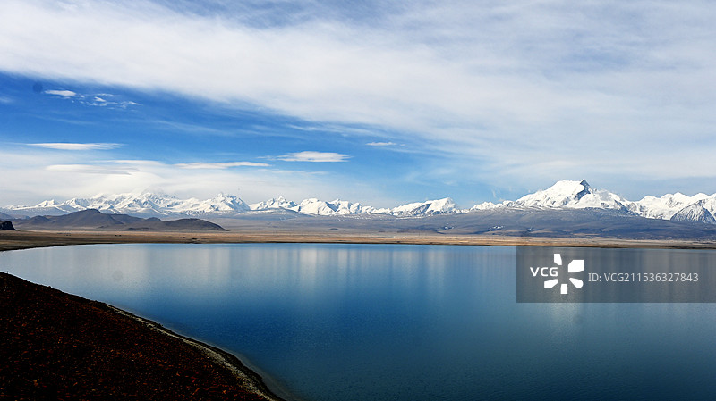 佩枯措希夏邦马峰岗彭庆峰图片素材