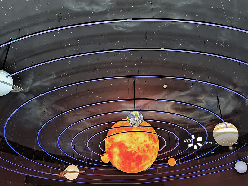 照明设备低角度视图图片素材
