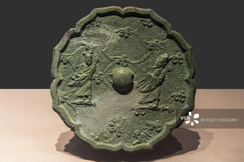 湖北省宜昌博物馆“千载峡州”展：人物故事纹铜镜（宋，长阳土家族自治县博物馆藏）图片素材