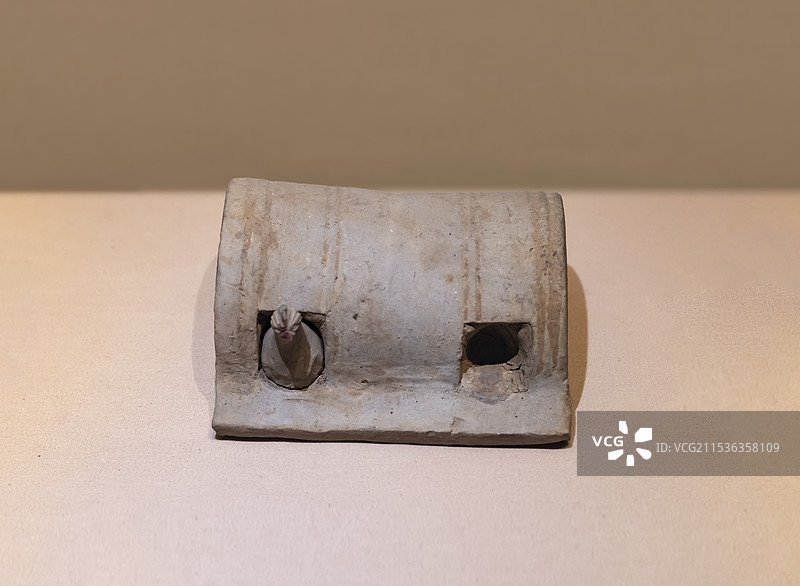 青釉鸡笼 西晋 仪征市龙河公社出土 南京博物院图片素材