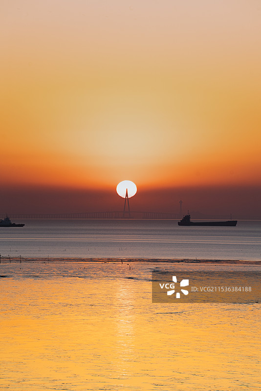 杭州湾跨海大桥月升日升图片素材