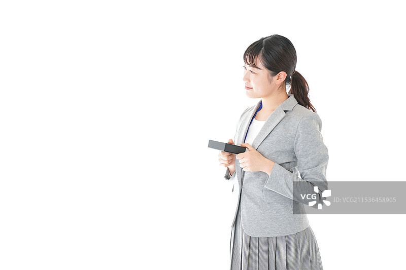 年轻女商人赠送礼物图片素材