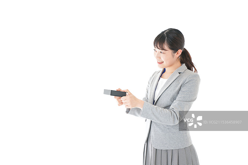 年轻女商人赠送礼物图片素材