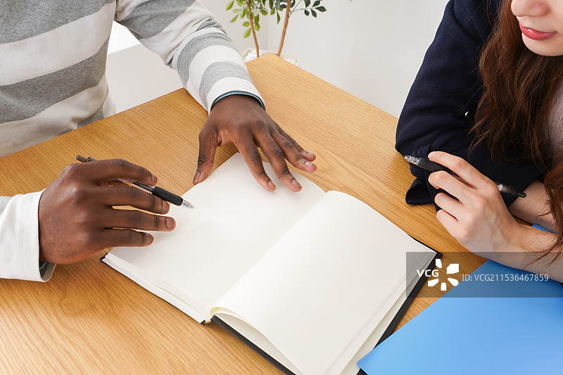 一对一的英语会话课程图片素材