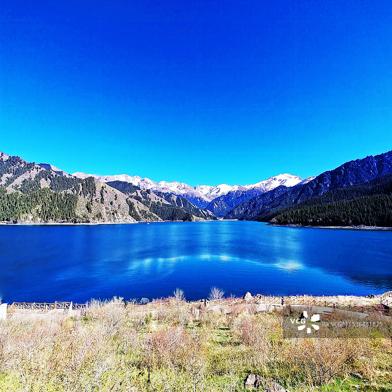新疆天山天池图片素材