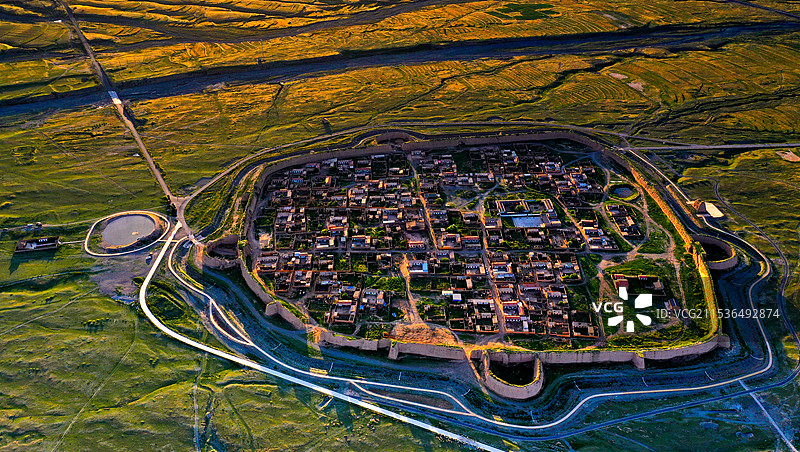 夕阳下的永泰古城图片素材