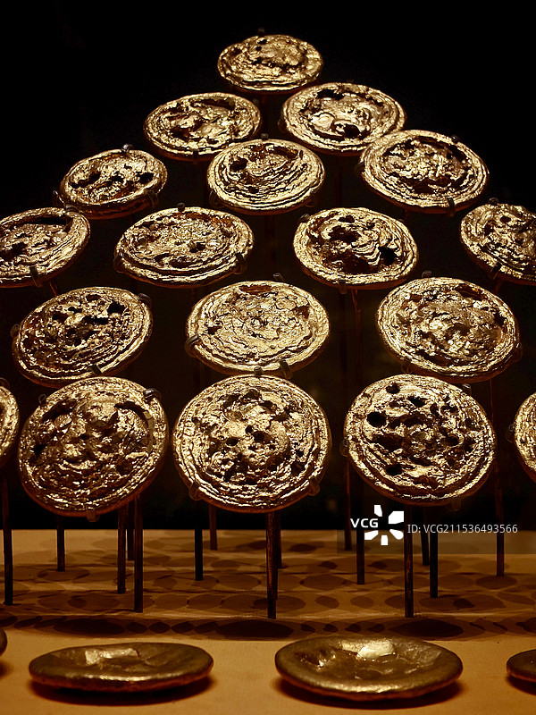 西安博物院珍贵文物之金饼图片素材