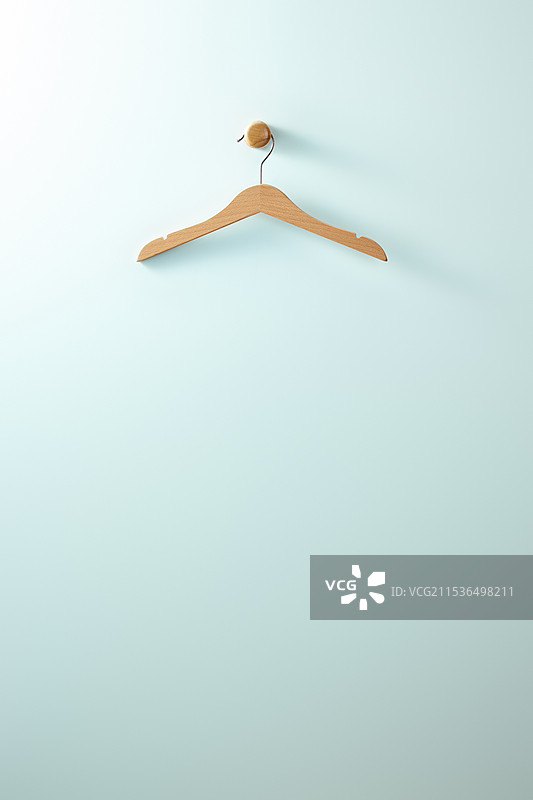 挂钩在杜鹃花色的墙上图片素材