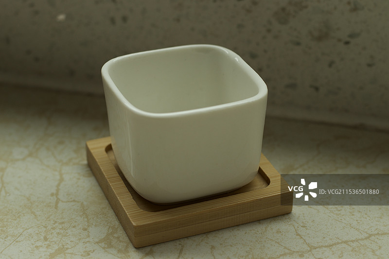 陶瓷花盆特写图片素材