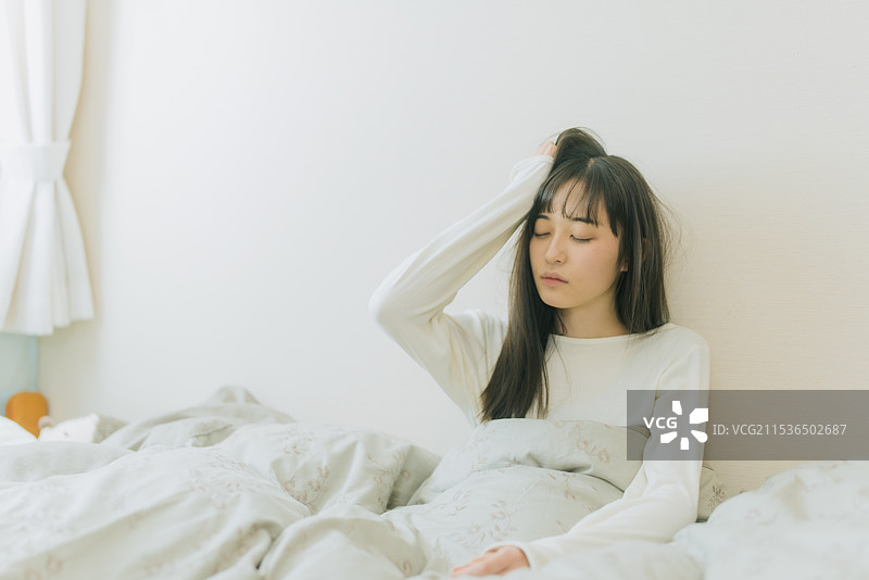 睡觉的女孩图片素材