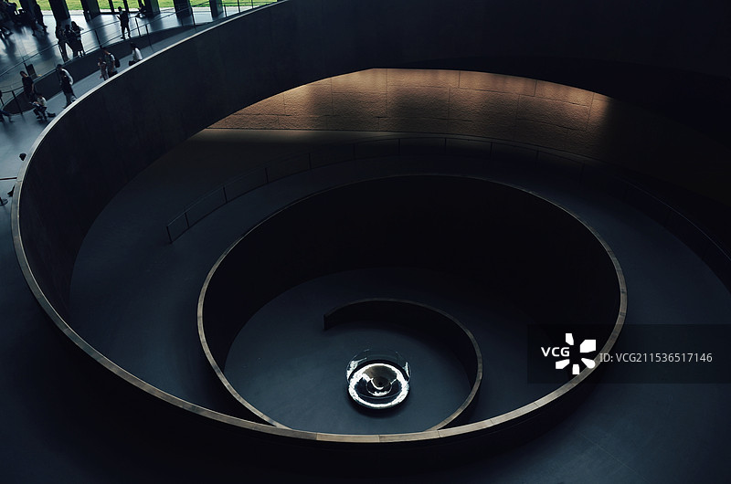 三星堆旋转楼梯图片素材