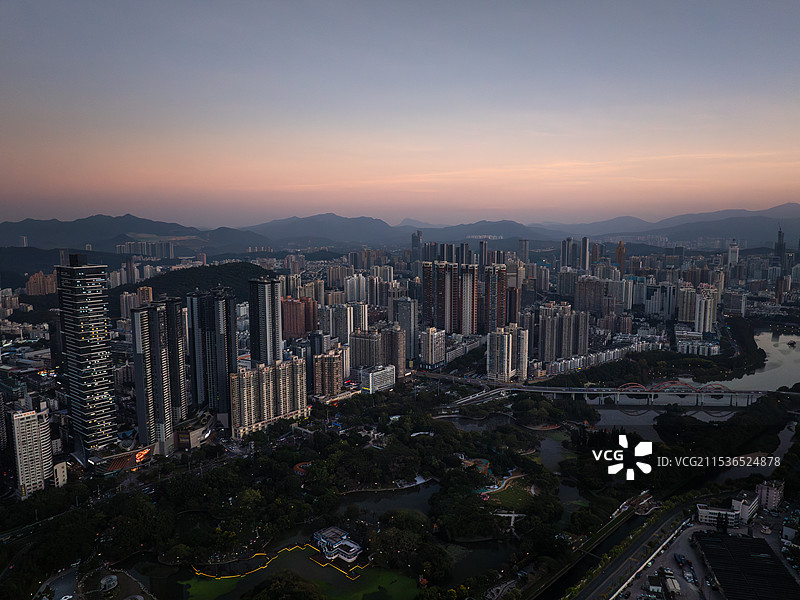 航拍深圳东部城区图片素材