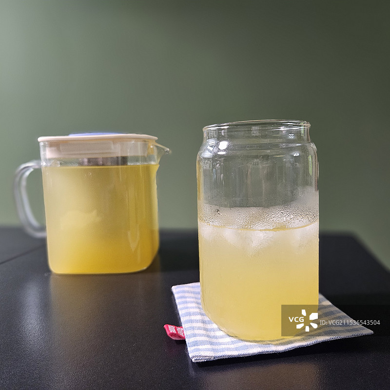 来杯喝的～图片素材