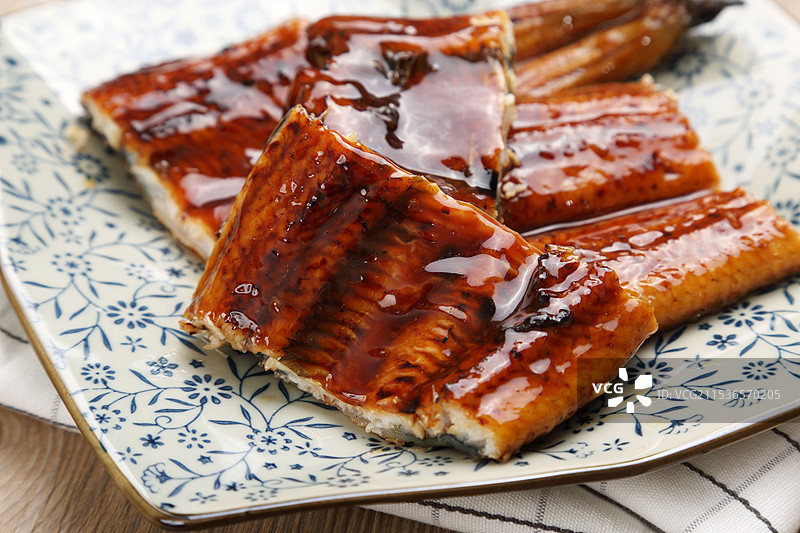 一碟烧鳗鱼图片素材
