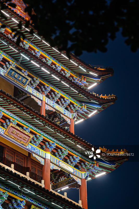 江西宜春夜晚的状元阁楼图片素材