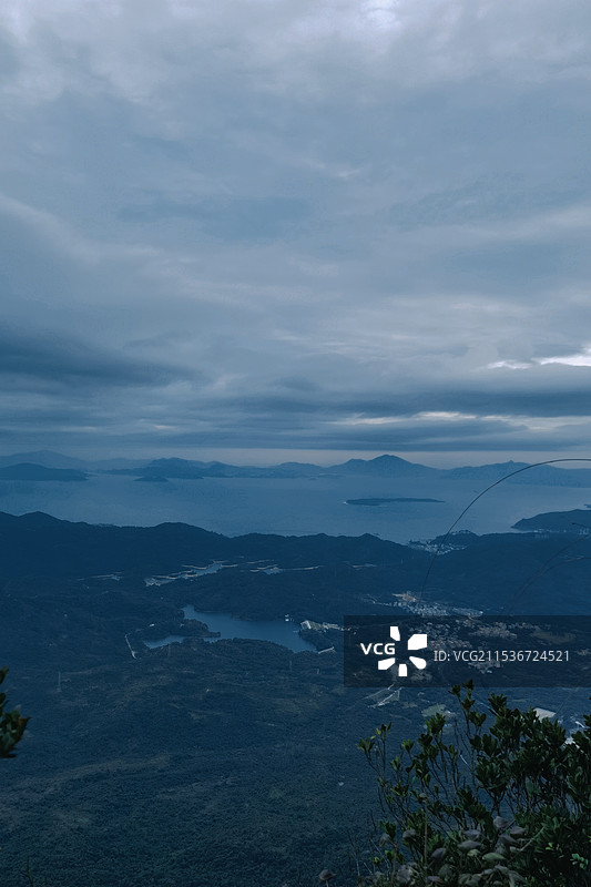 阴天的大雁顶图片素材