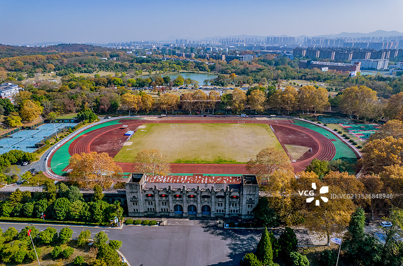 秋末冬初的南京体育学院图片素材