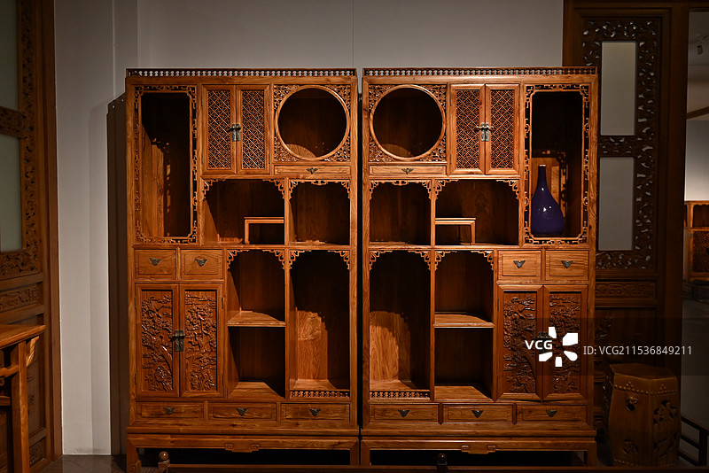 黄花梨柜子图片素材