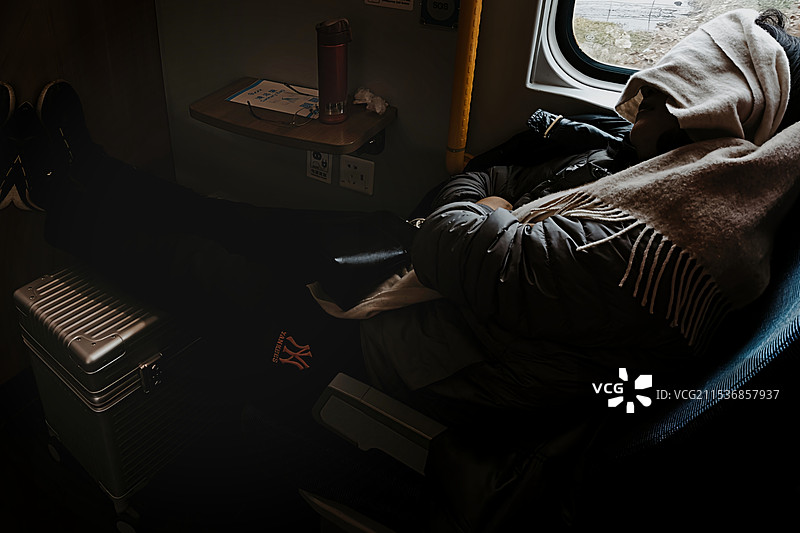 旅途中的疲惫图片素材