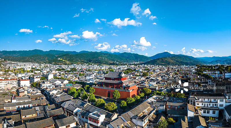 如画巍山古城  云南大理巍山县巍山古城全景图片素材