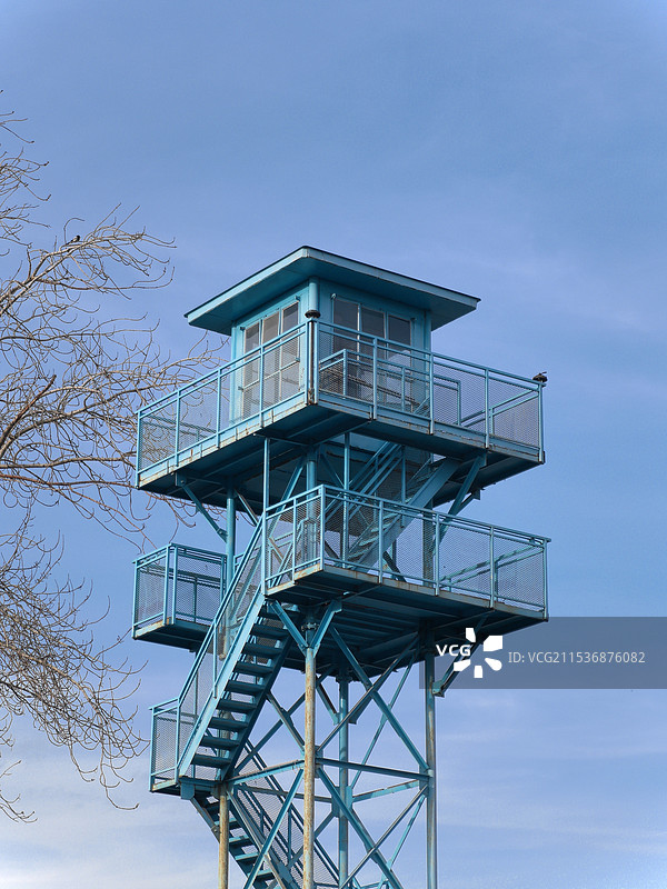 朗园station的游泳池瞭望塔图片素材