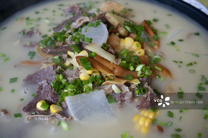 阿坝九寨沟 特色美食 牦牛肉汤锅图片素材