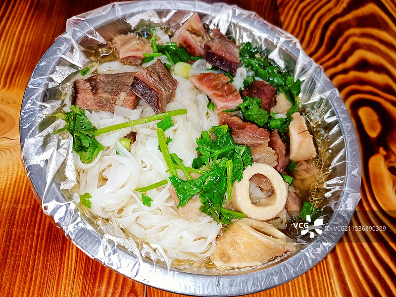 广东茂名美食化州牛腩粉图片素材